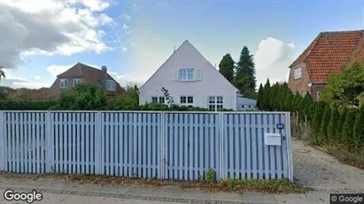 Lejligheder til leje i Charlottenlund - Foto fra Google Street View
